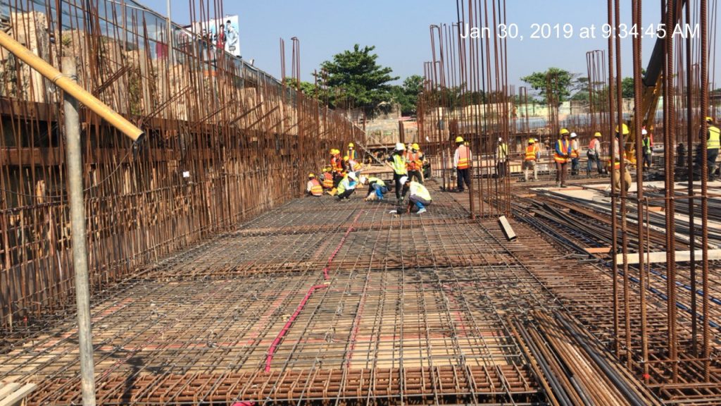 rebar-installation-work-at-block-104-b2-slab