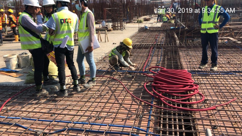 electircal-pipe-installation-on-block-104-b2-slab