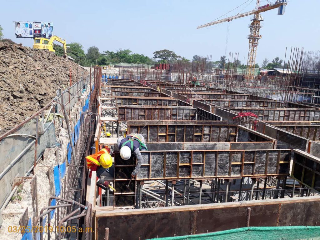 gf-beam-formwork-installation-at-104-corner-p16-area