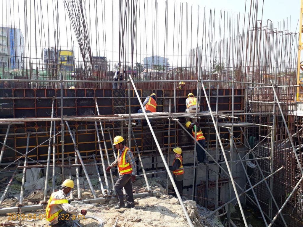 hotel-septic-tank-wall-installation-work