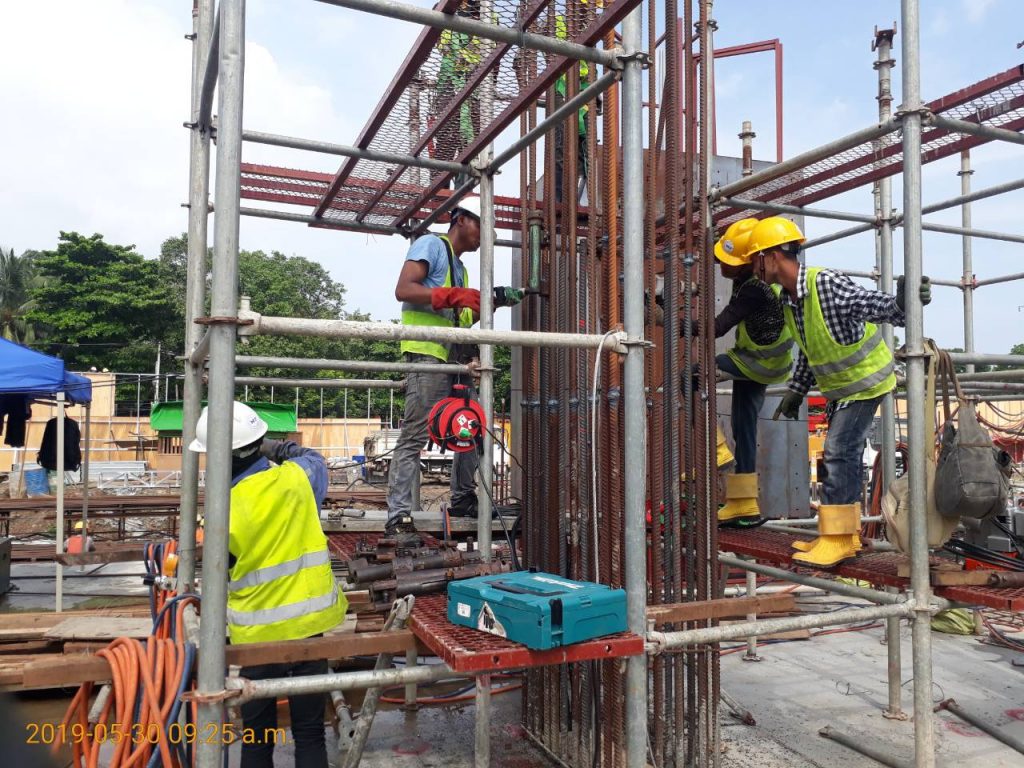 preparing-for-column-gas-pressure-welding-work-at-block-104