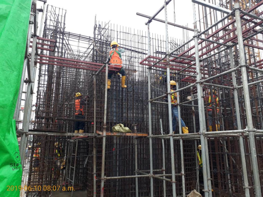 block-104-gf-core-wall-rebar-installation-2