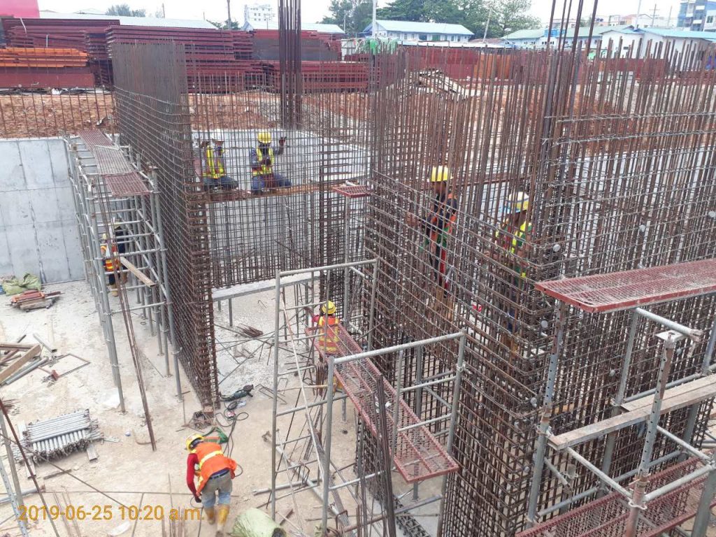 terminal-lift-pit-wall-rebar-installation-work