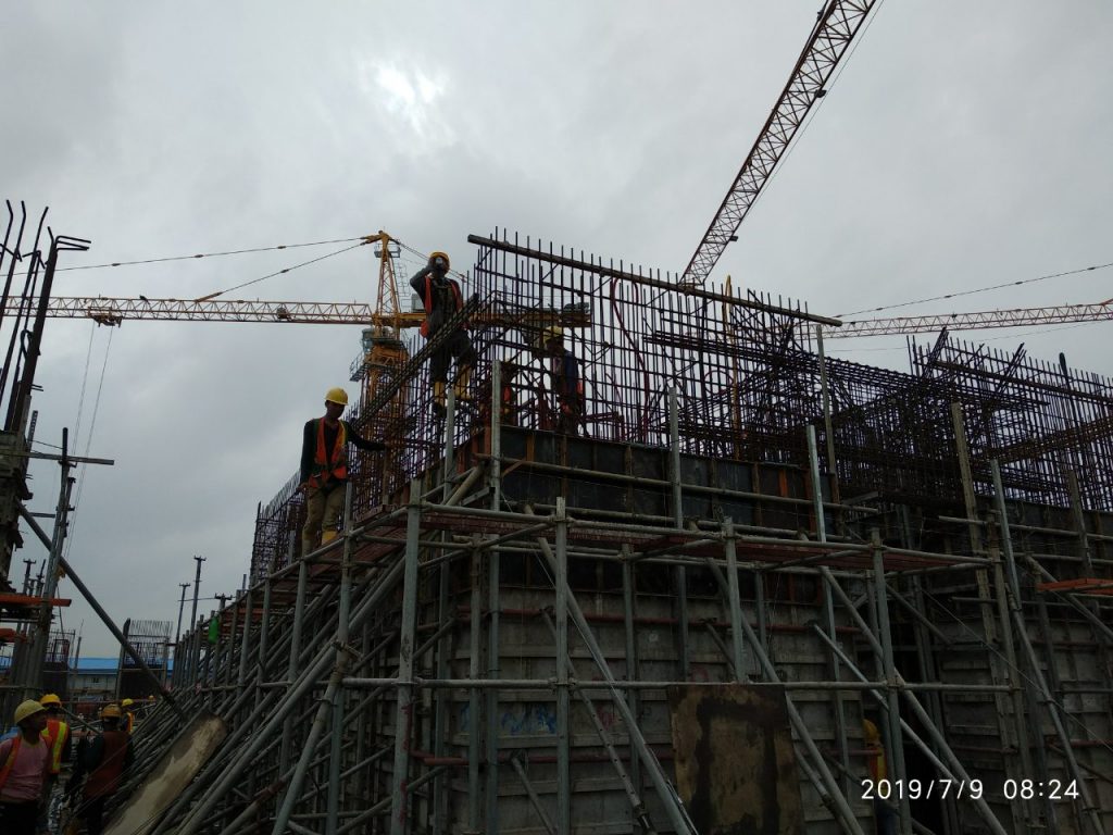 block-102-gf-core-wall-scaffolding-work