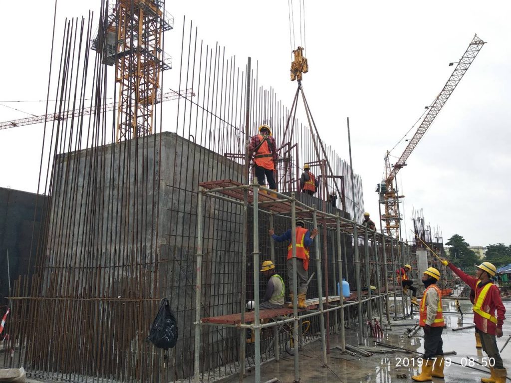 block-103-core-wall-rebar-installation-and-gang-form-installation